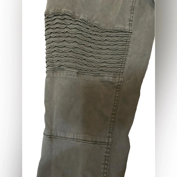 ISABEL STRAIGHT RECTO MATERNITY PANTS - Picture 8 of 11